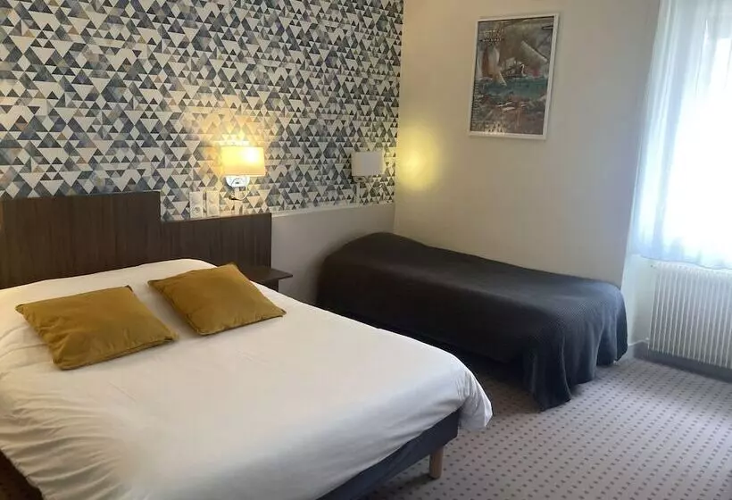 هتل Anne De Bretagne