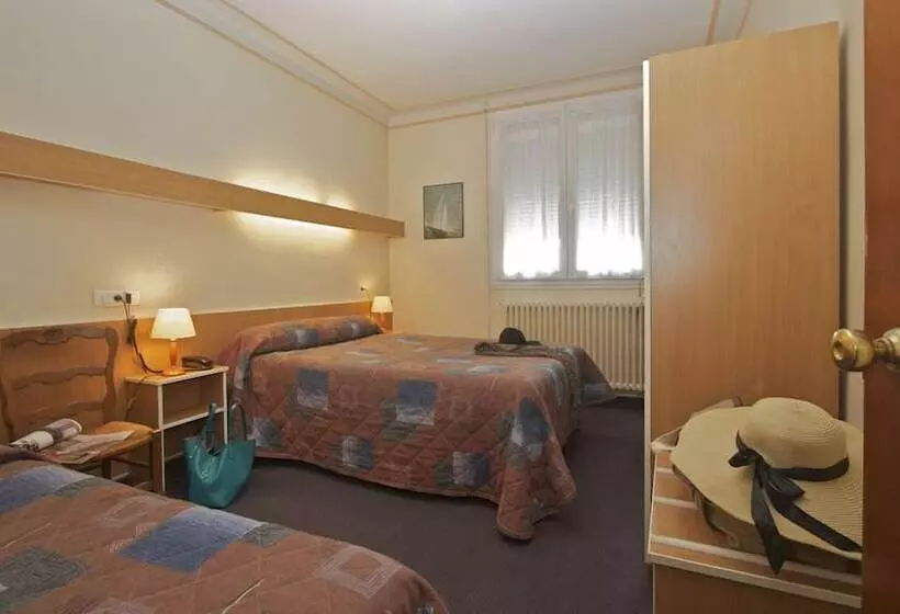 هتل Anne De Bretagne