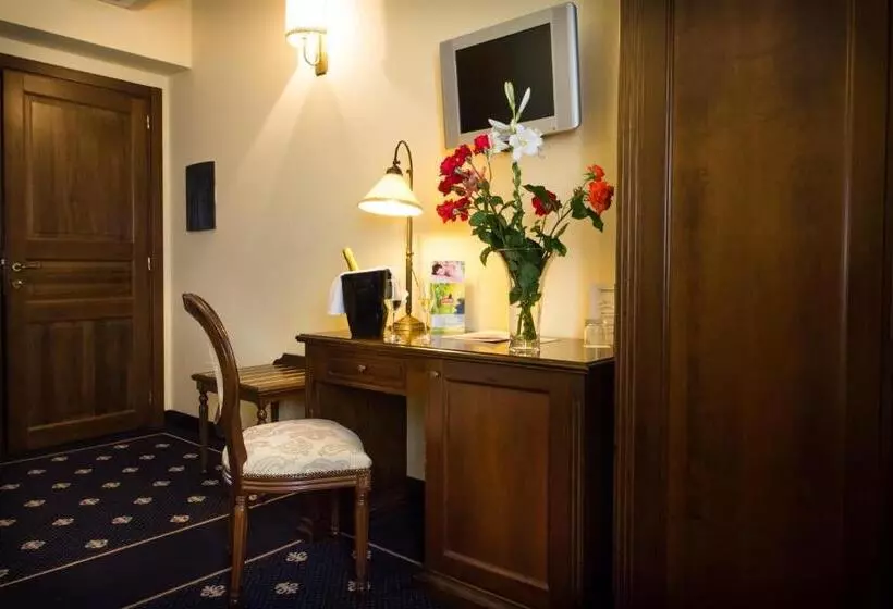 هتل Antica Stazione