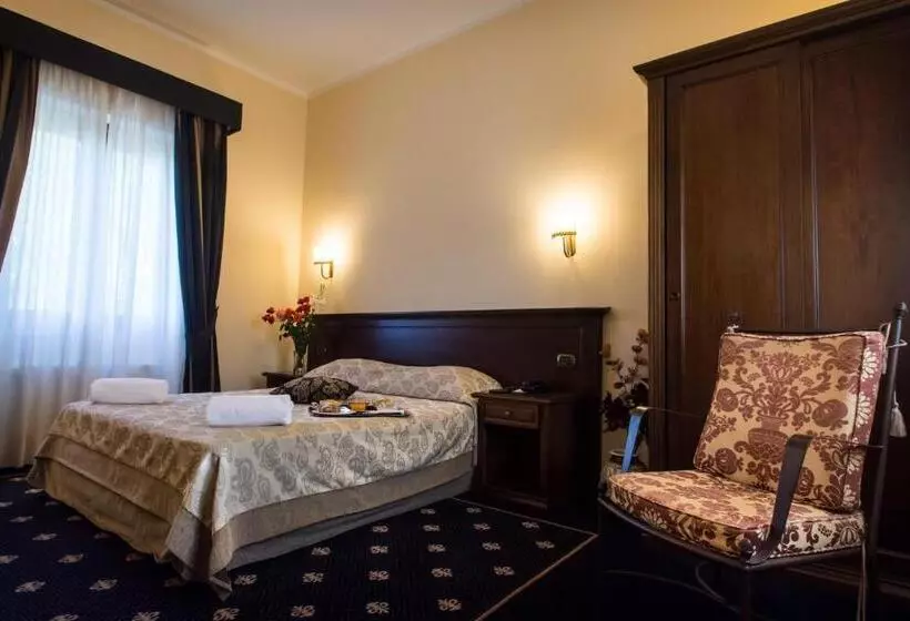 هتل Antica Stazione