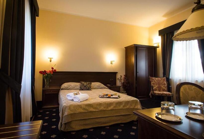 فندق Antica Stazione