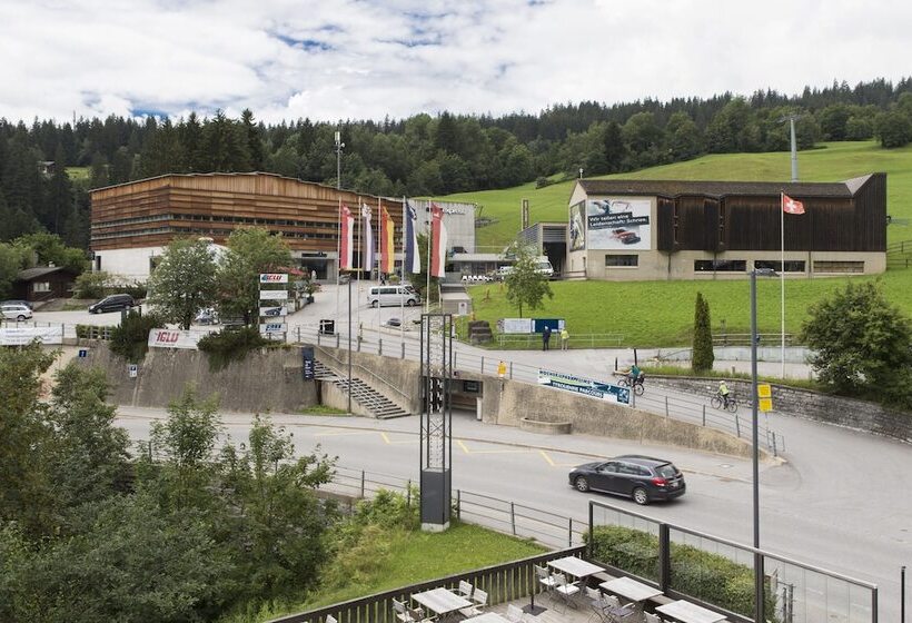 בית מלון כפרי Arena Lodge