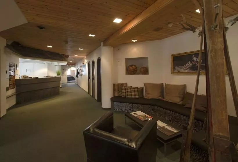 Szálloda Arena Lodge