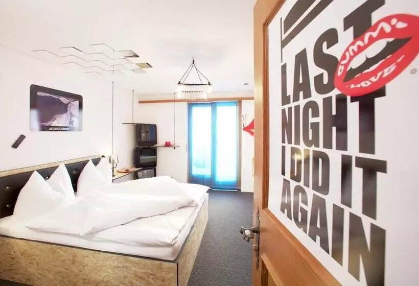 Szálloda Arena Lodge