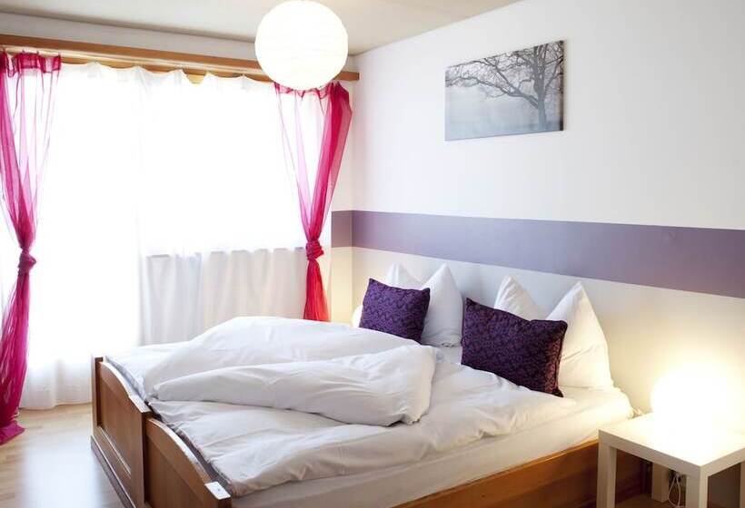 בית מלון כפרי Arena Lodge