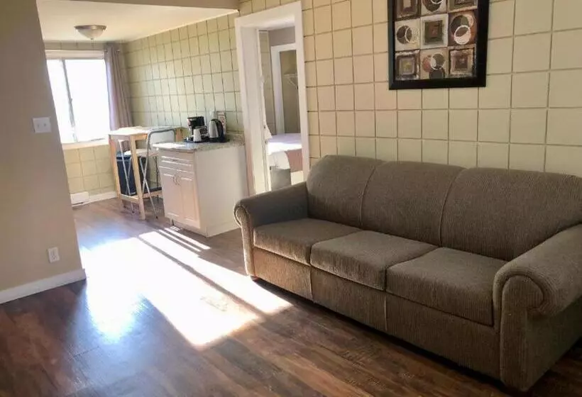 בית מלון כפרי Canterbury Inn