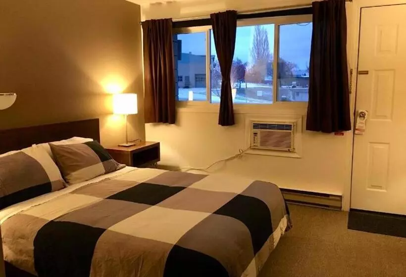 בית מלון כפרי Canterbury Inn