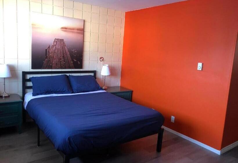 هتل Canterbury Inn