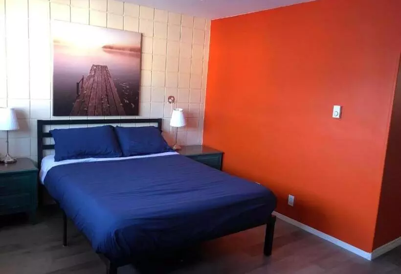 בית מלון כפרי Canterbury Inn