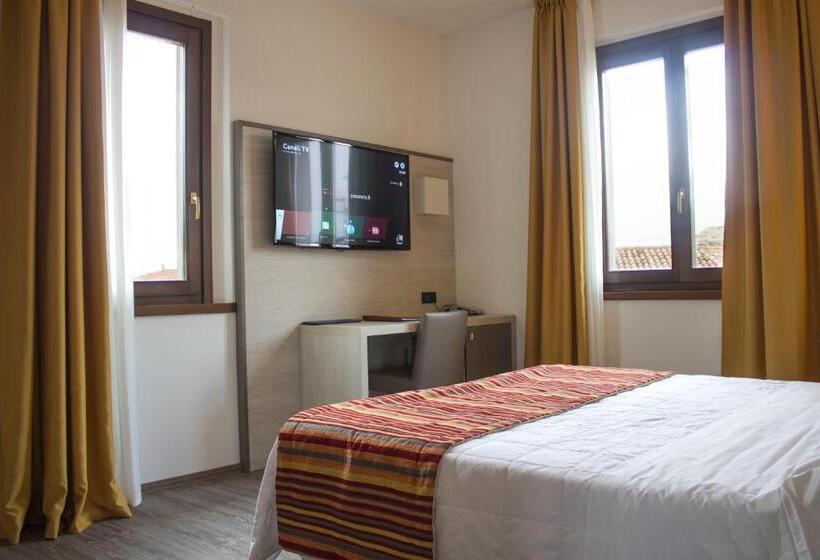 בית מלון כפרי Dolomiti