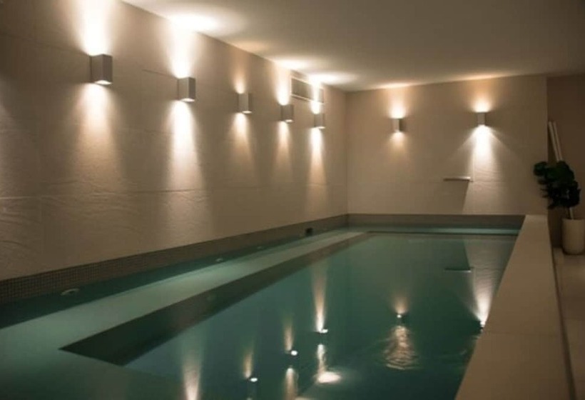 فندق Du Cote Des Olivades