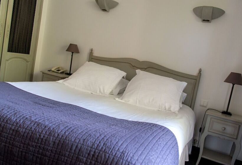 فندق Du Cote Des Olivades