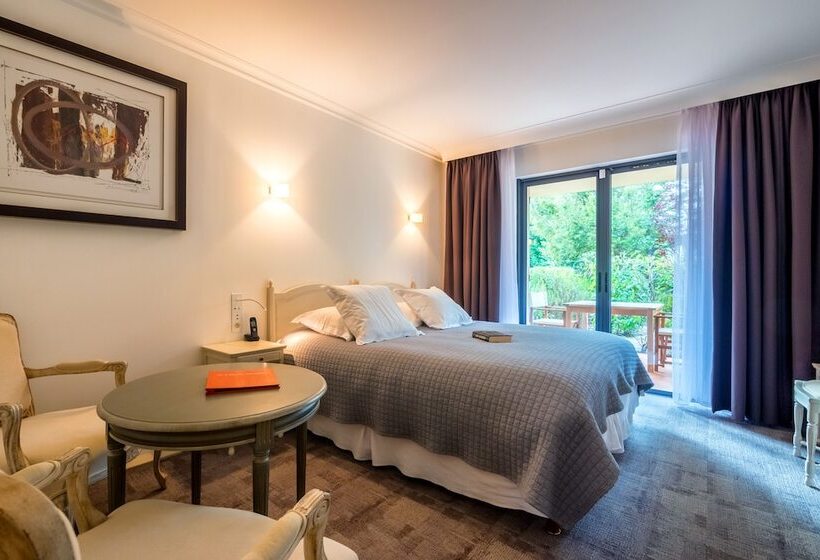 فندق Du Cote Des Olivades