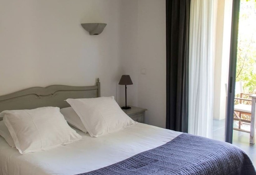 فندق Du Cote Des Olivades