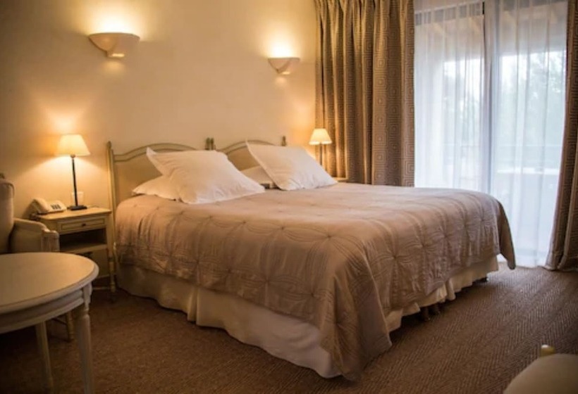 فندق Du Cote Des Olivades