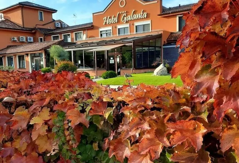هتل Galanta