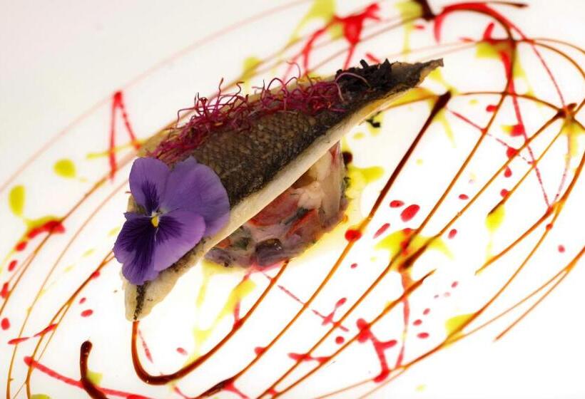 Отель Hôtel De La Plage