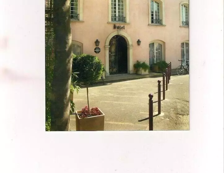 בית מלון כפרי Hôtel Les Echevins