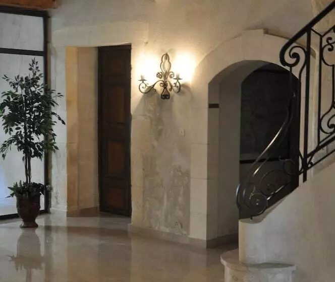 בית מלון כפרי Hôtel Les Echevins