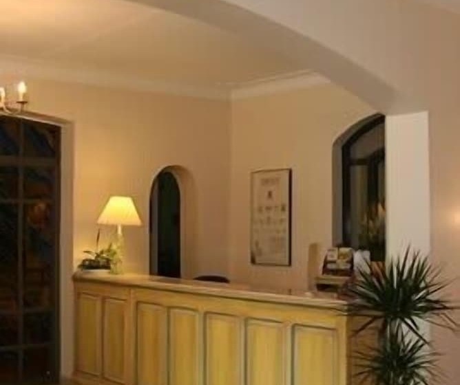 בית מלון כפרי Hôtel Les Echevins