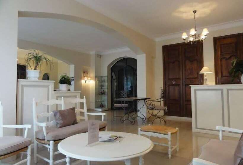 בית מלון כפרי Hôtel Les Echevins