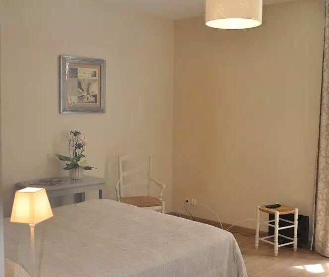 בית מלון כפרי Hôtel Les Echevins