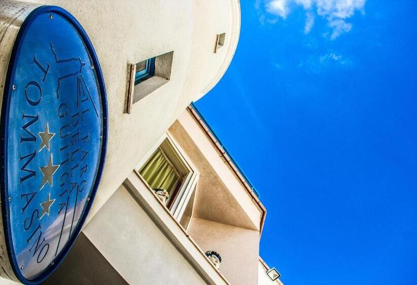 호텔 Il Faro Della Guitgia Tommasino