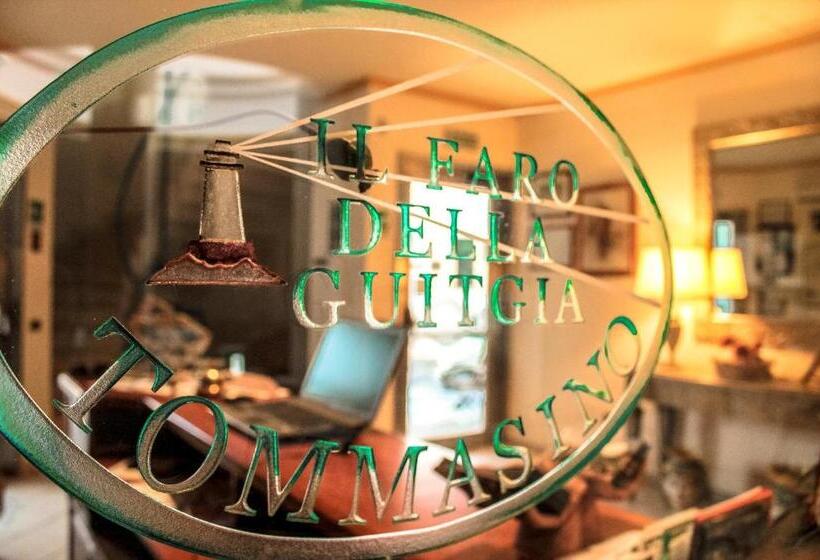 호텔 Il Faro Della Guitgia Tommasino