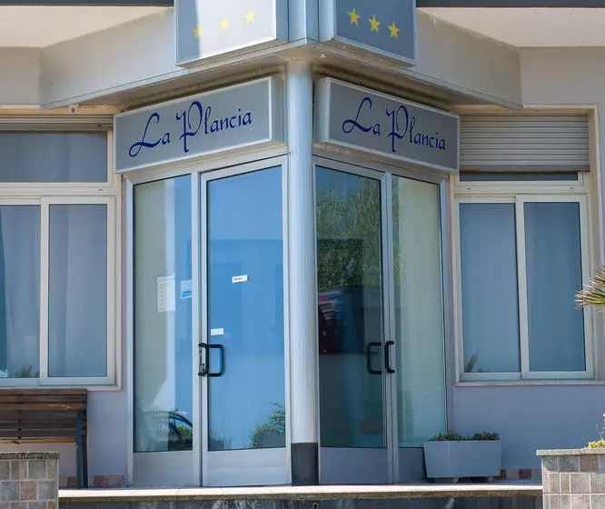 בית מלון כפרי La Plancia