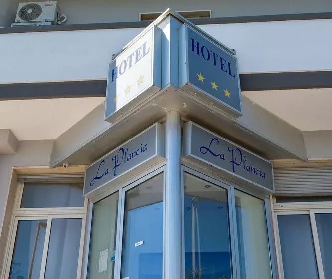 בית מלון כפרי La Plancia