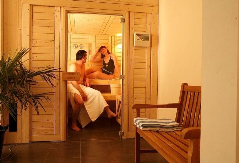 Отель Ibis Styles Morlaix