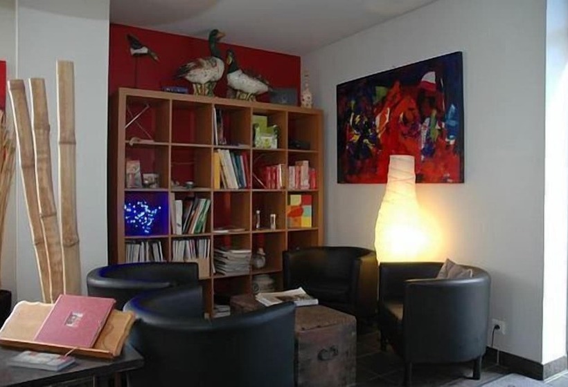 ホテル Logis Au Canard Gourmand