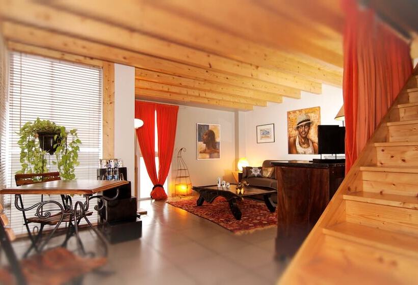 ホテル Logis Au Canard Gourmand