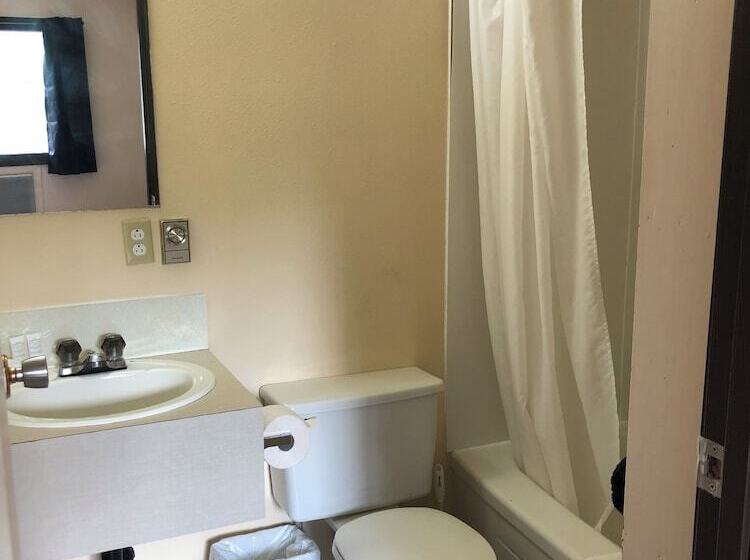 هتل Canterbury Inn