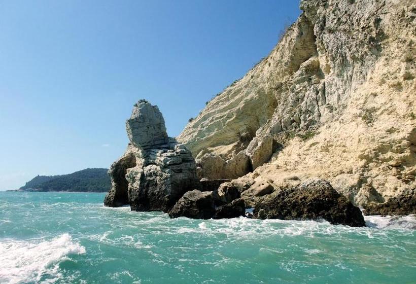 בית מלון כפרי Yria