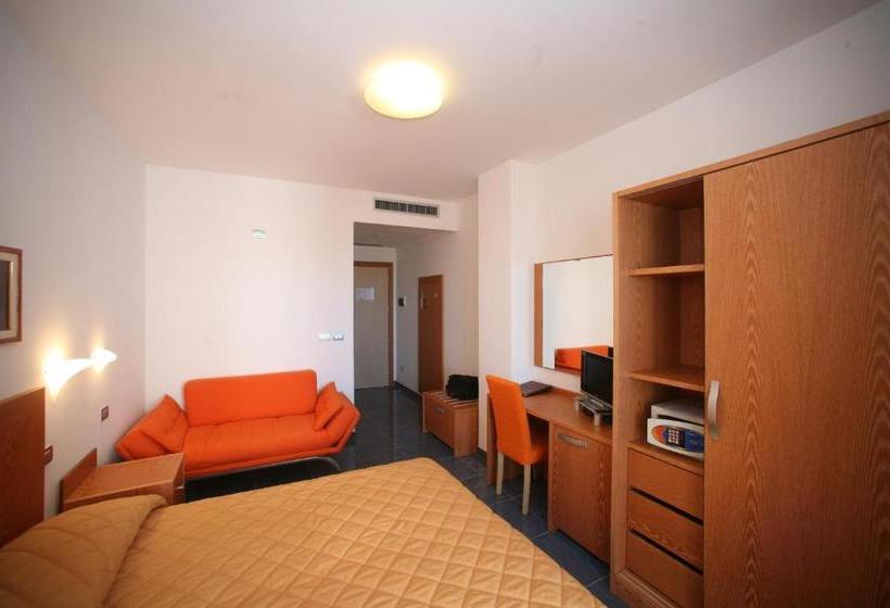 בית מלון כפרי Yria