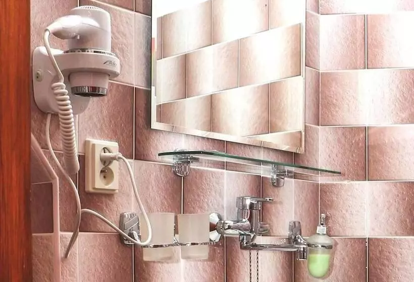 Mini Hotel Abraka & Apartments