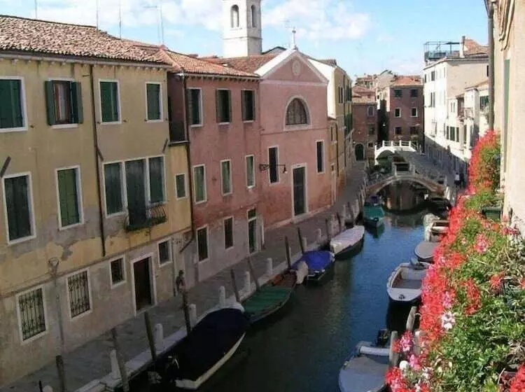 هتل Antica Locanda Montin