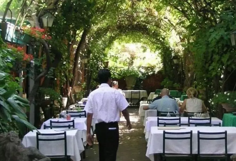 هتل Antica Locanda Montin