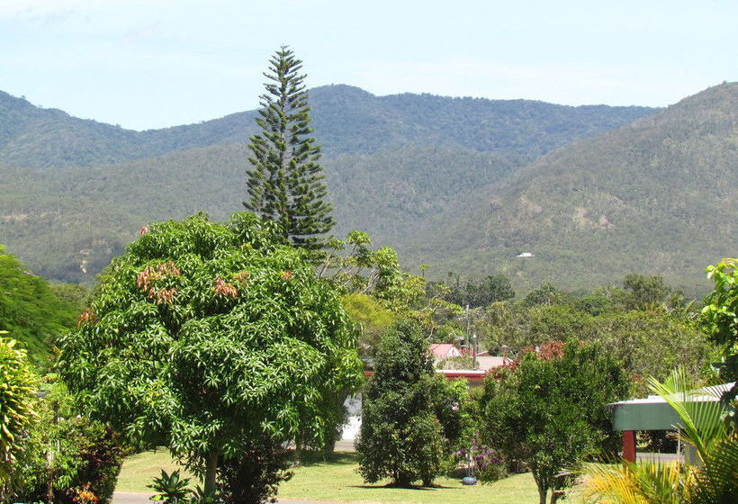 ホテル Atherton Travellers Park