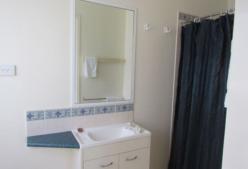 ホテル Atherton Travellers Park