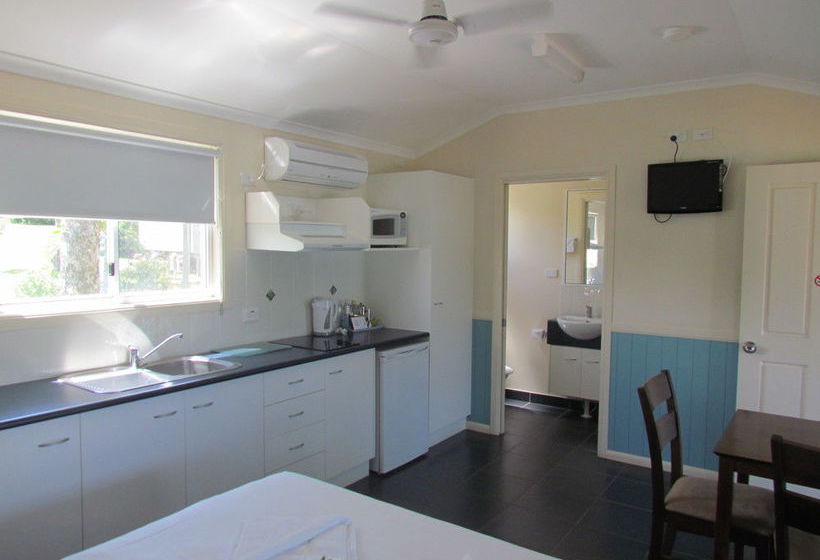 ホテル Atherton Travellers Park