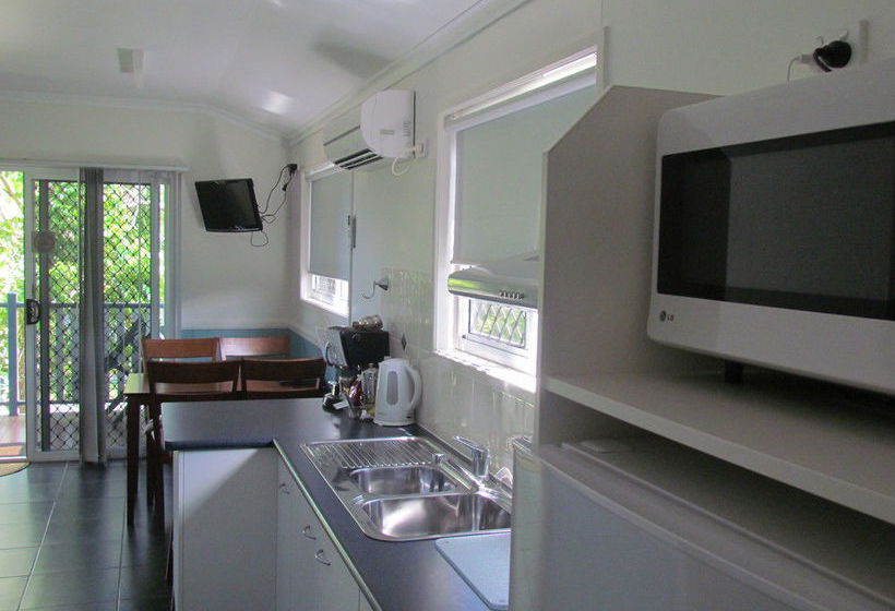 ホテル Atherton Travellers Park