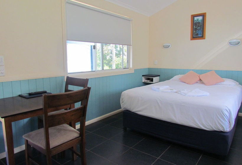 ホテル Atherton Travellers Park