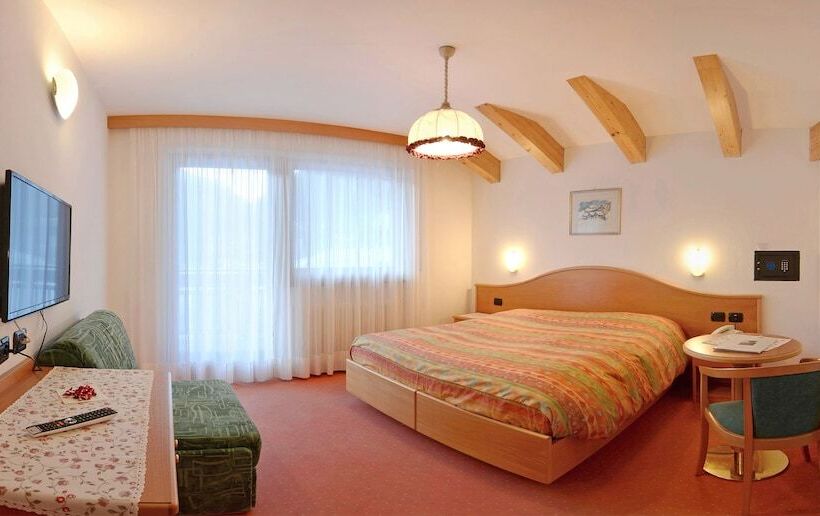 ホテル Dolomites Inn
