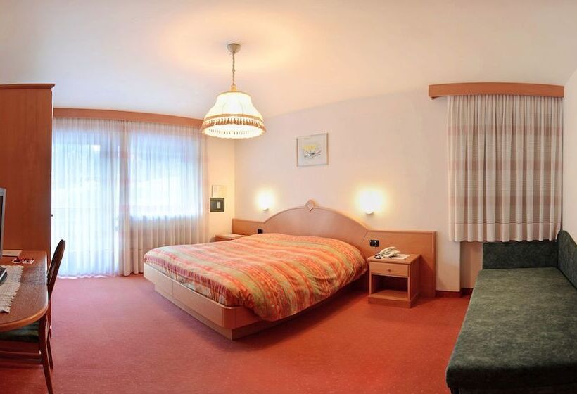 ホテル Dolomites Inn
