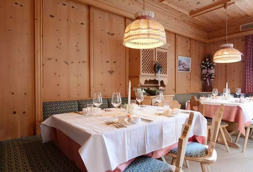 호텔 Dolomites Inn