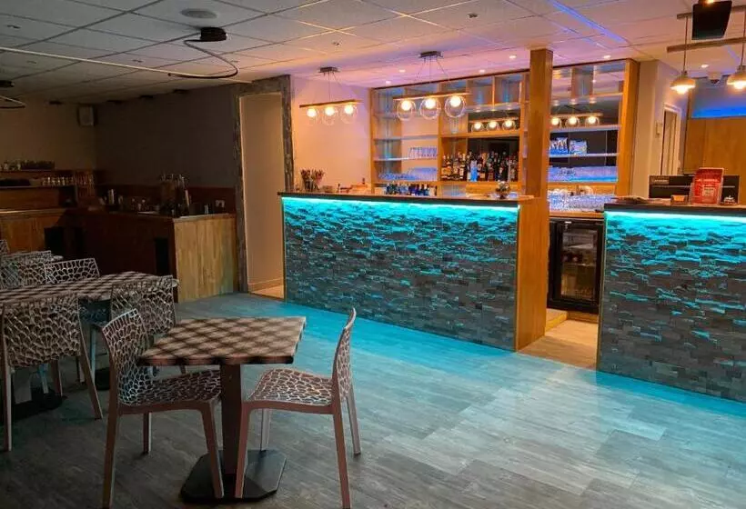 Fasthotel Orleans Zénith