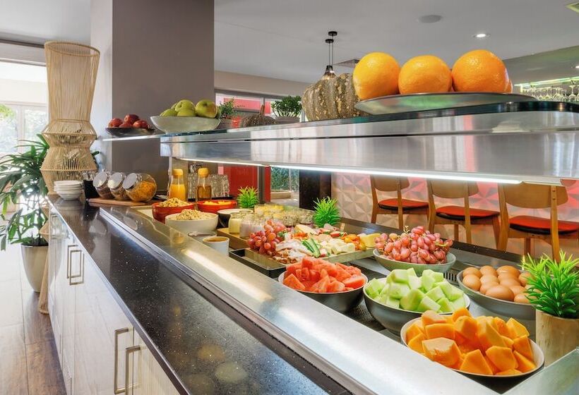 The Smith Hotel Darwin