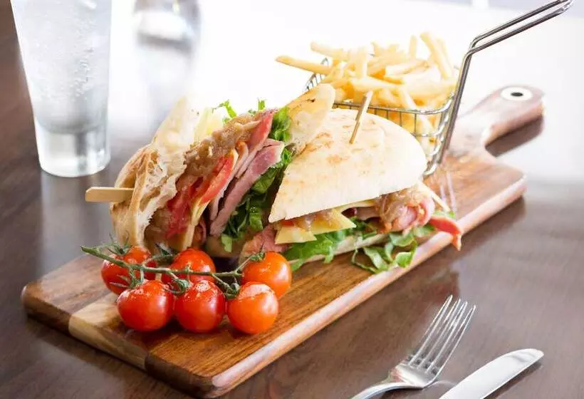 The Smith Hotel Darwin